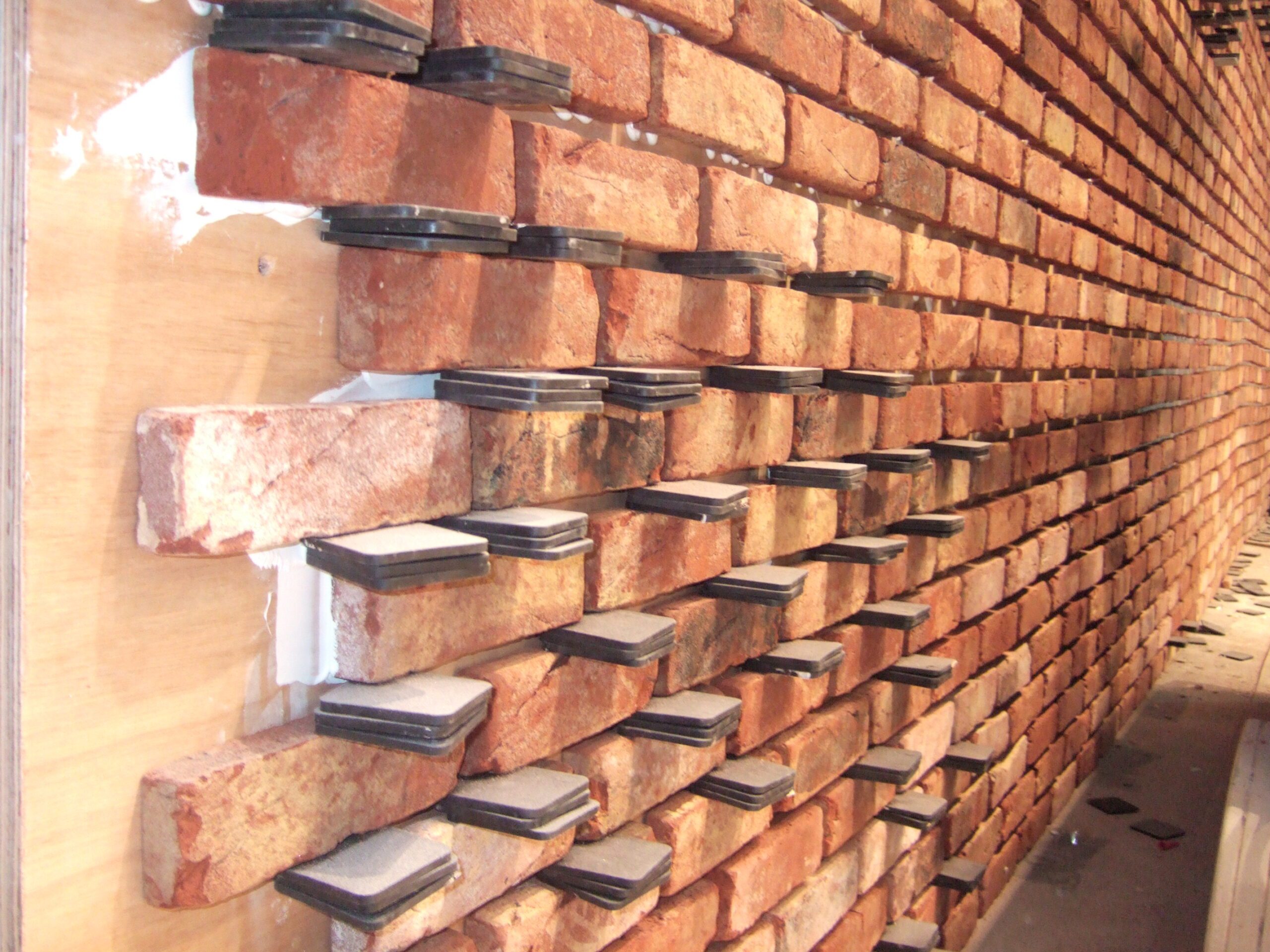 Structural Very High Grab Hybrid Polymer Brick Slip Adhesive S-732U VHG